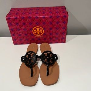 Tory Burch Square Toe Sandals (Size: 9) Black
